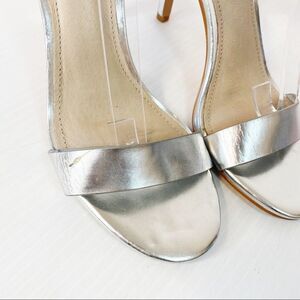 Steve Madden ”Born “ Ankle Strap Heels Sz 7.5